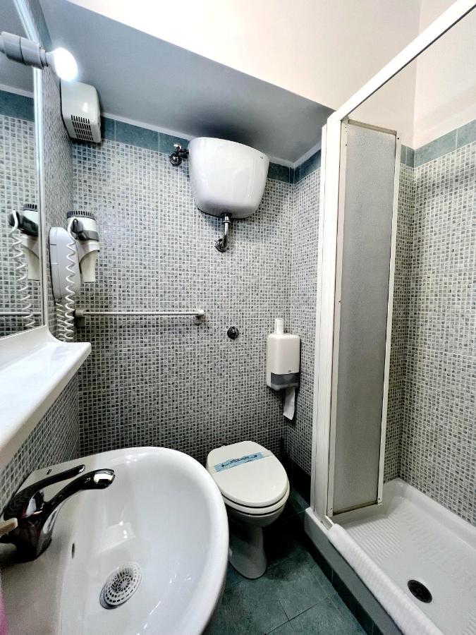 Hotel Domus Termini Rome Luaran gambar