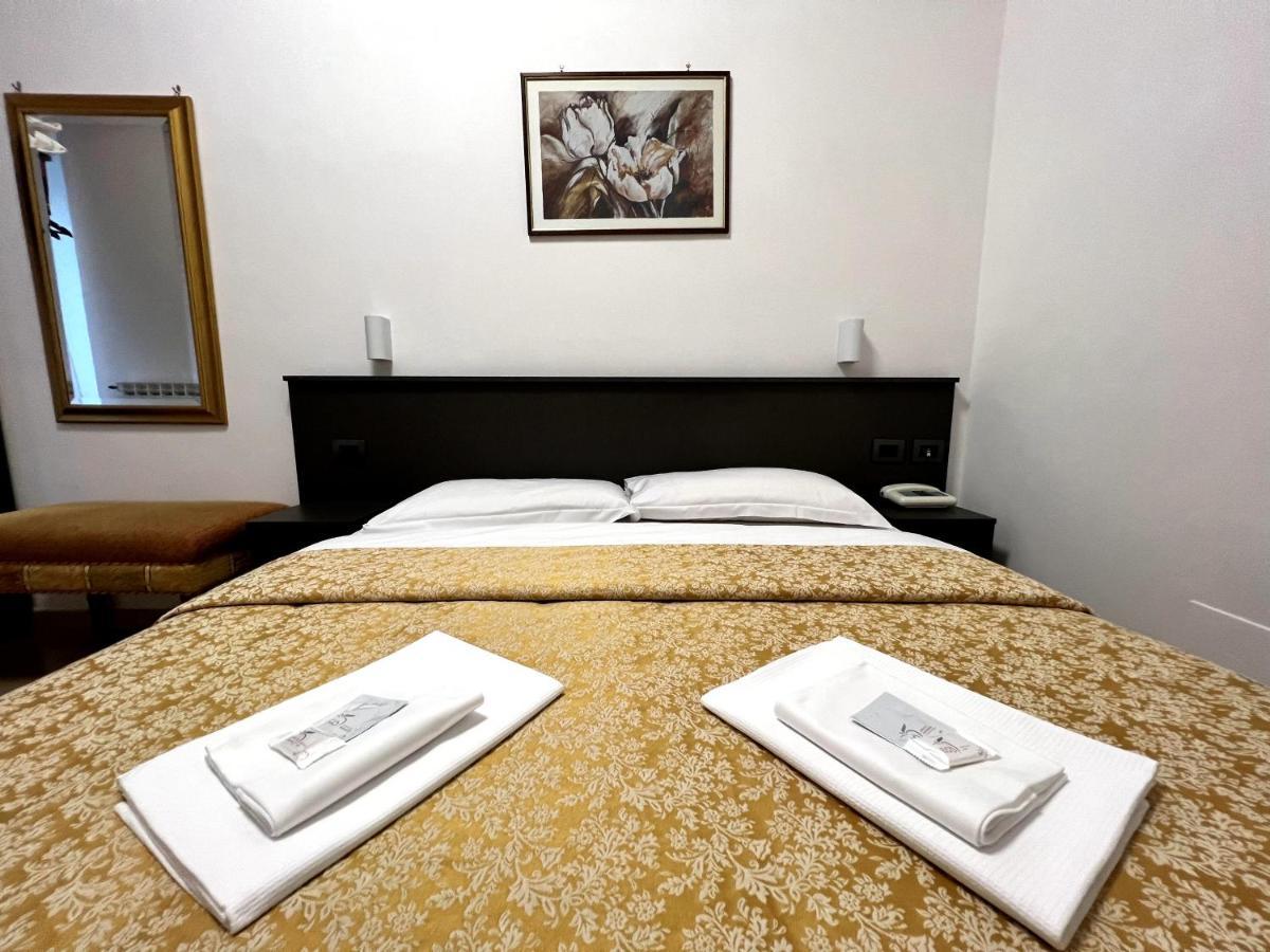 Hotel Domus Termini Rome Luaran gambar