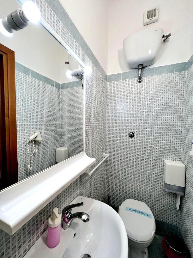 Hotel Domus Termini Rome Luaran gambar